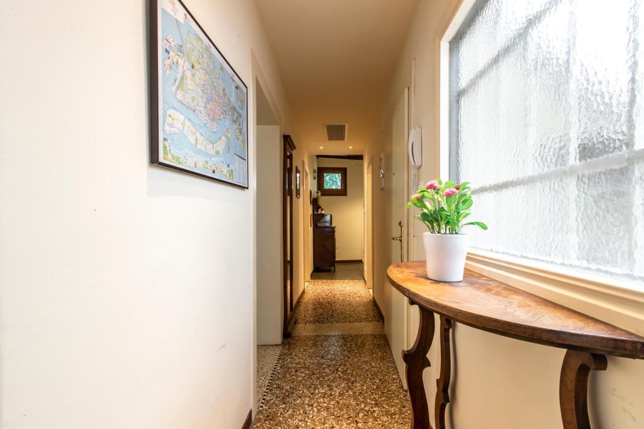 ונציה Riva De Biasio Charming Apartment מראה חיצוני תמונה